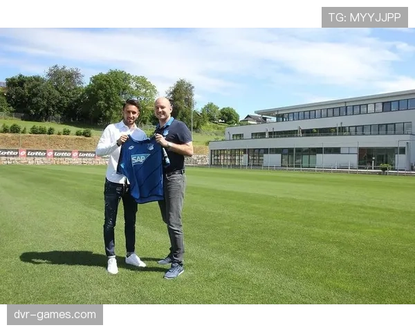 霍村中场控球能力凸显,稳步掌控比赛节奏 霍村中场控球能力凸显,稳步掌控比赛节奏