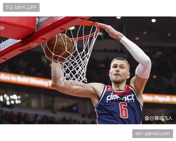 波尔津吉斯挡拆改变进攻节奏 拉开三分线外得分空间